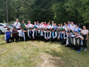 Folklórny súbor Klasy na 48. Podroháčskych folklórnych slávnostiach