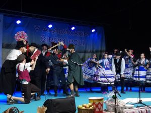 Folklórny súbor Klasy: DRDA na Aradačskom festivale 2024